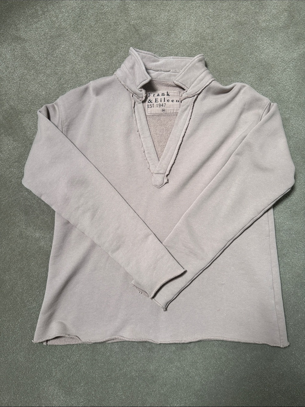 Frank & Eileen women’s taupe “Patrick” triple terry sweatshirt top